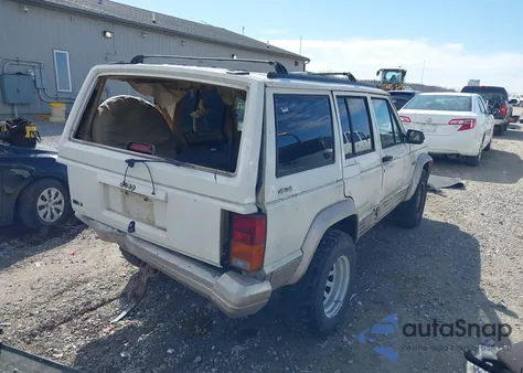 1996 Jeep Cherokee Country z USA, uszkodzony, nr VIN 1J4FJ78SXTL251868